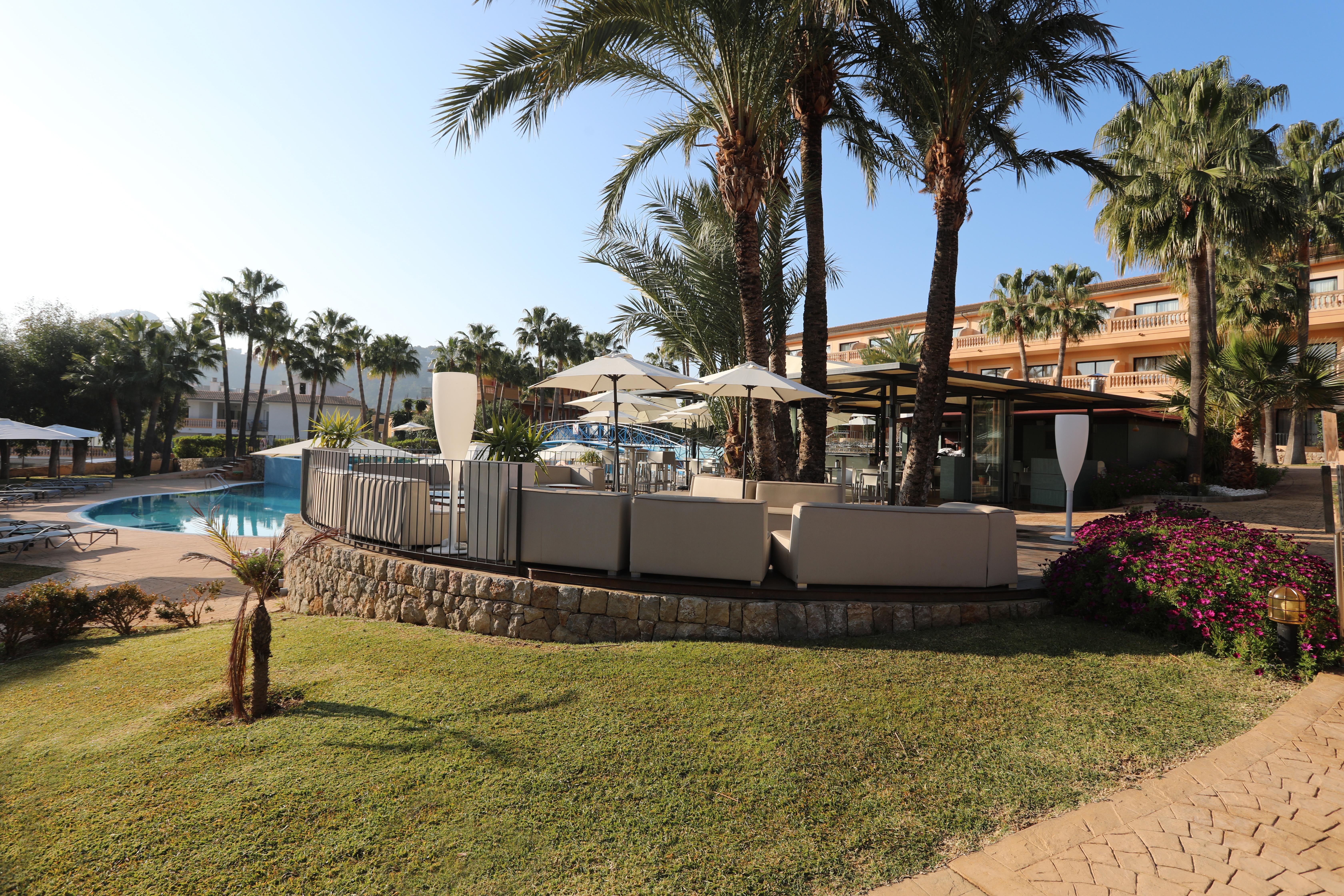 Mon Port Hotel & Spa 푸에르토 데 안드라츠 외부 사진