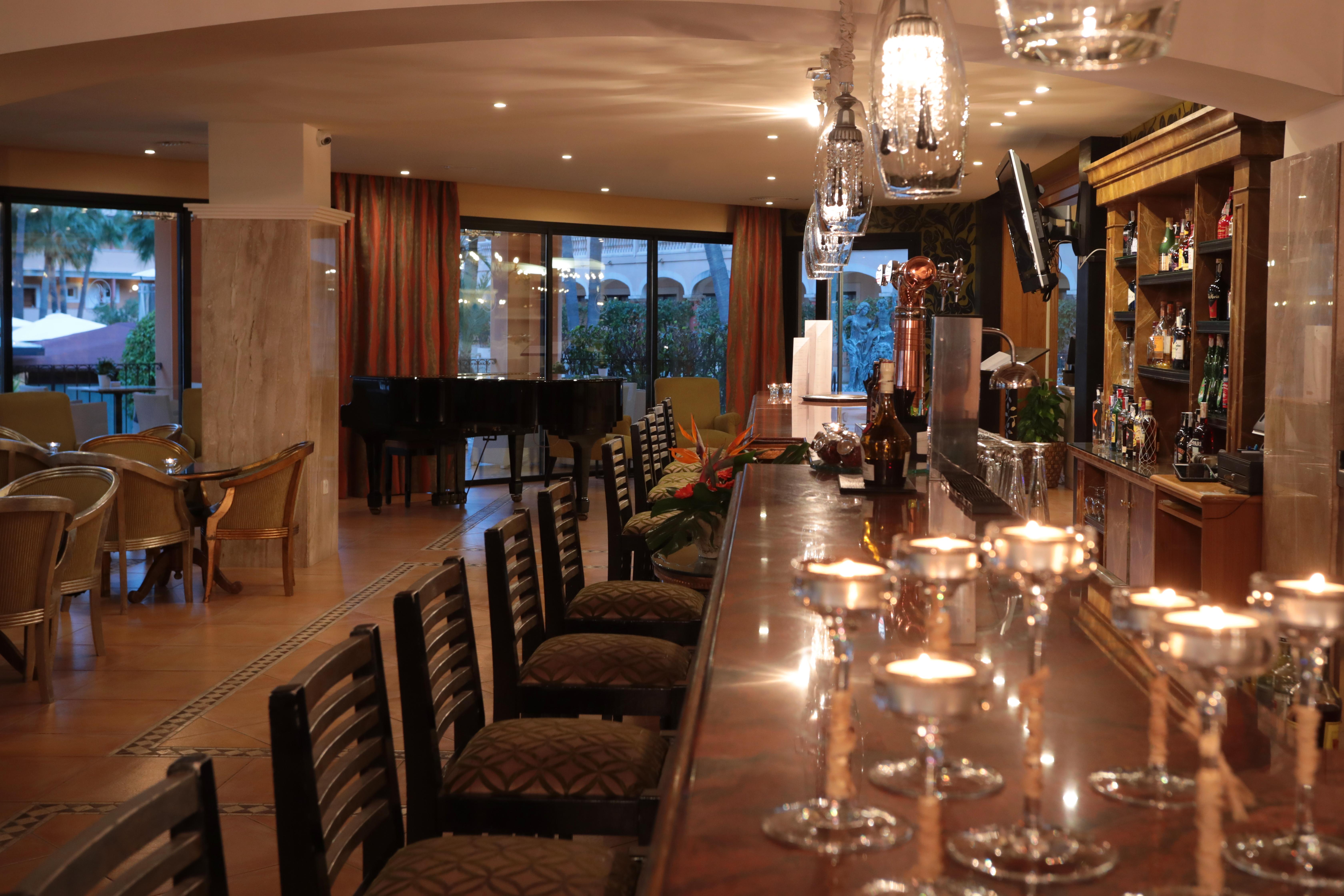 Mon Port Hotel & Spa 푸에르토 데 안드라츠 외부 사진