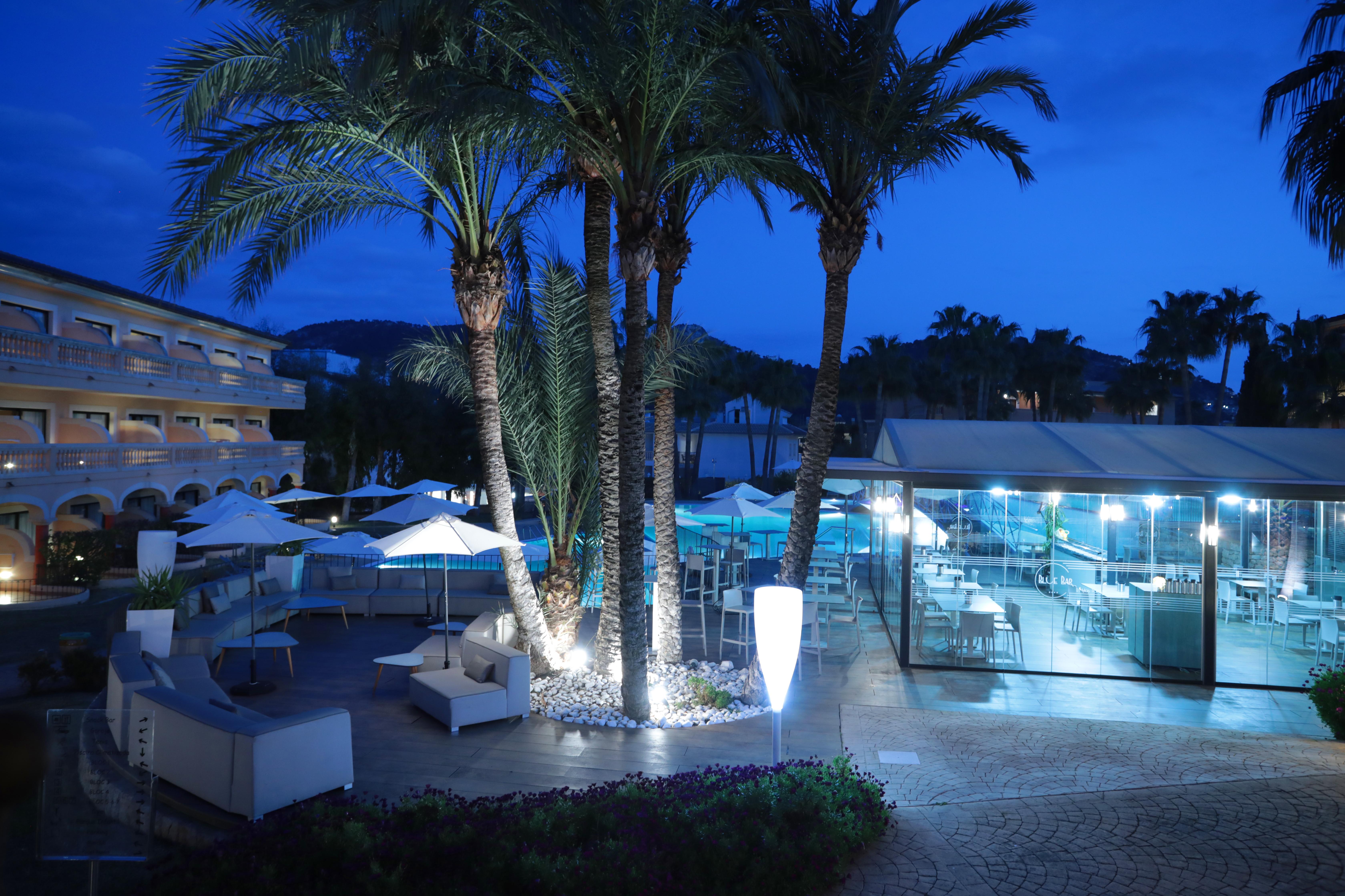 Mon Port Hotel & Spa 푸에르토 데 안드라츠 외부 사진