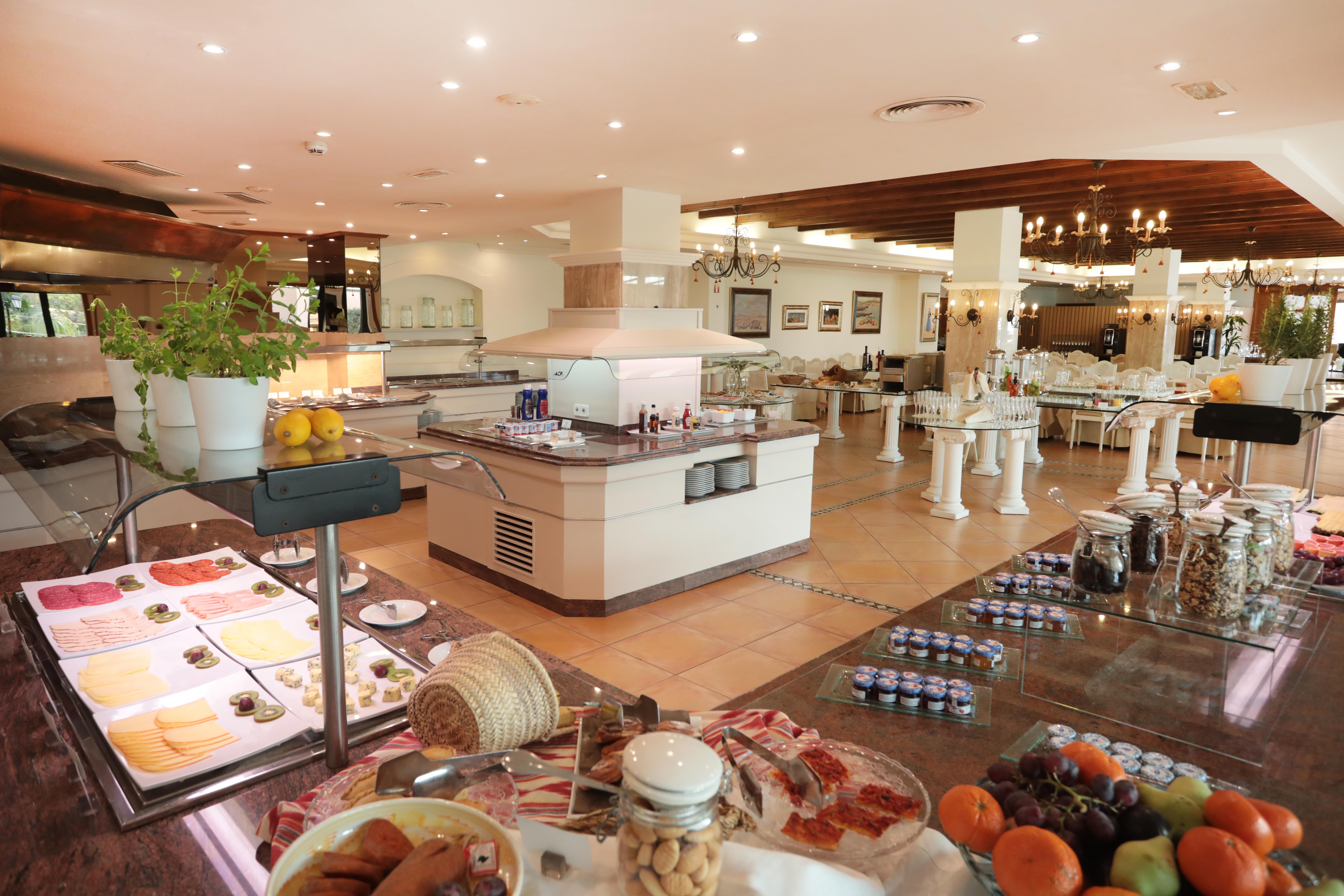 Mon Port Hotel & Spa 푸에르토 데 안드라츠 외부 사진